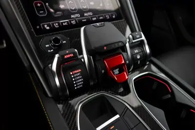 Lamborghini Urus 2022 - 295000 EUR, 44172 km - AUTO.MOTO.pt - 44172km - foto 14 de 26