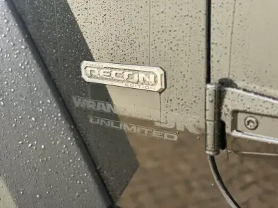 Jeep Wrangler Unlimited 2019 - 54000 EUR, 172045 km - AUTO.MOTO.pt - 172045km - foto 8 de 16