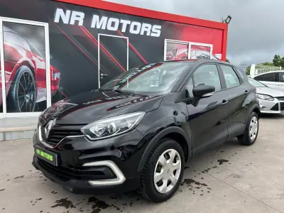 Renault Captur 2019 - 13947 EUR, 36000 km - AUTO.MOTO.pt - 36000km - foto 2 de 15