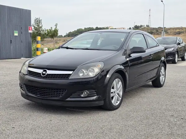 Opel Astra GTC 1.3 CDTi 2008 Diesel — 320 000 km · Lisbon Opel Astra GTC 1.3 CDTi 2008 Diesel