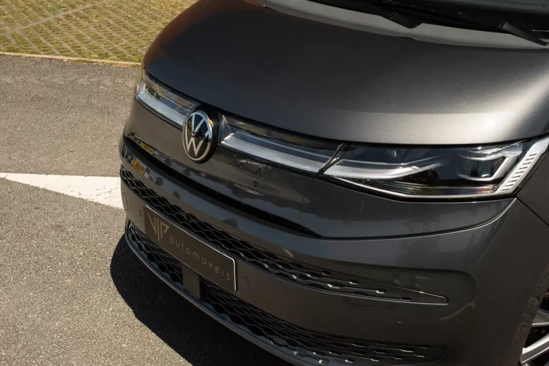 Volkswagen Multivan 2022 - 39990 EUR, 104500 km - AUTO.MOTO.pt - 104500km - foto 4 de 26
