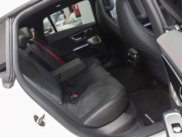 Mercedes-Benz EQE 2022 - 39900 EUR, 43000 km - AUTO.MOTO.pt - 43000km - foto 12 de 48