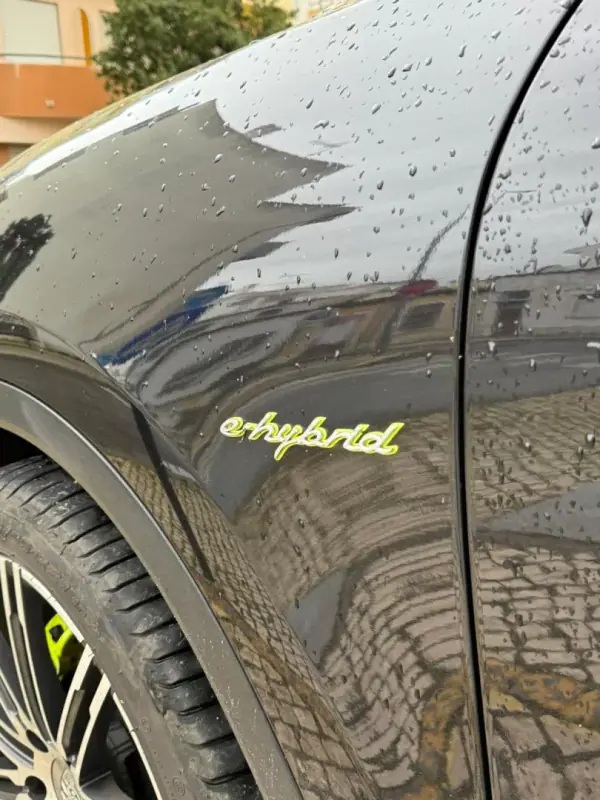 Porsche Cayenne 2011 - 39500 EUR, 162000 km - AUTO.MOTO.pt - 162000km - foto 10 de 18