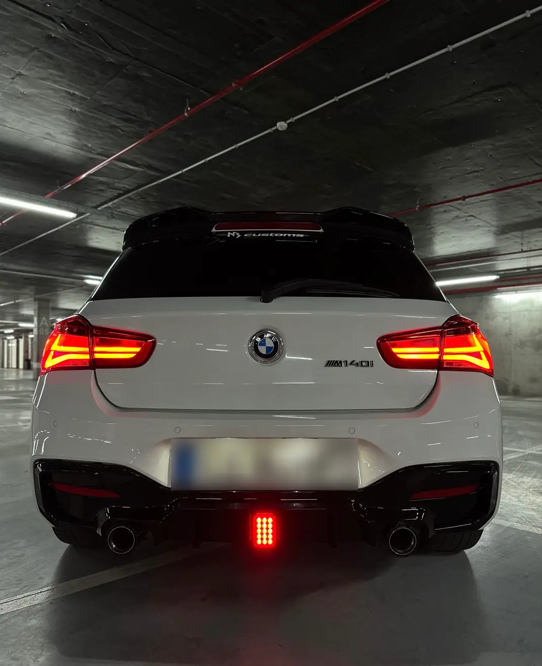 BMW 118 2017 - 18990 EUR, 206000 km - AUTO.MOTO.pt - 206000km - foto 4 de 16