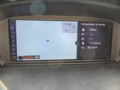 BMW 520 2009 - 9900 EUR, 204000 km - AUTO.MOTO.pt - 204000km - foto 13 de 14