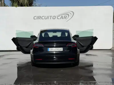 Tesla Model 3 2020 - 29500 EUR, 89581 km - 89581km - foto 13 de 48