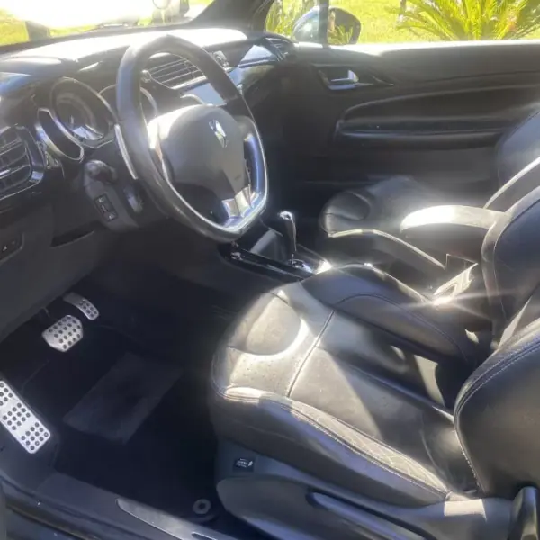 Citroën DS3 2013 - 14990 EUR, 156000 km - AUTO.MOTO.pt - 156000km - foto 7 de 26