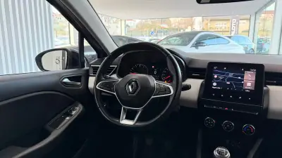 Renault Clio 2021 - 11490 EUR, 171078 km - AUTO.MOTO.pt - 171078km - foto 10 de 27