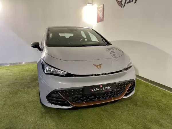 Cupra Born 2024 - 28450 EUR, 41000 km - AUTO.MOTO.pt - 41000km - foto 4 de 31