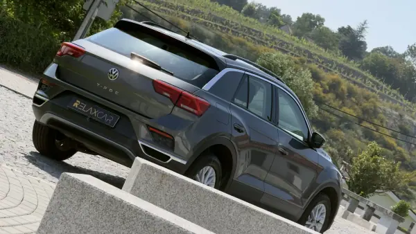 Volkswagen T-Roc 2019 - 16000 EUR, 195000 km - AUTO.MOTO.pt - 195000km - foto 9 de 26