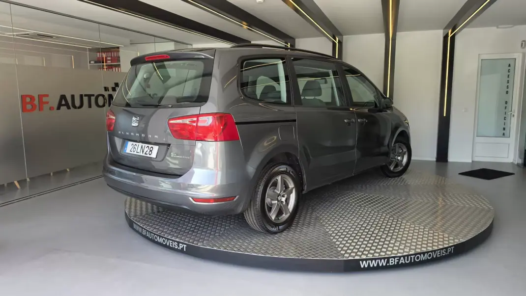 SEAT Alhambra 2011 - 11750 EUR, 235491 km - 235491km - foto 18 de 54