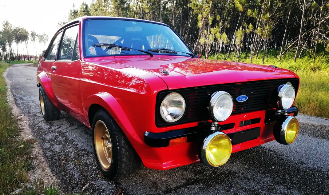 Ford Escort 1976 - 27900 EUR, 125000 km - AUTO.MOTO.pt - 125000km - foto 11 de 15