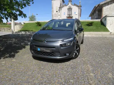 Citroën C4 Grand Picasso 2014 - 11490 EUR, 185000 km - AUTO.MOTO.pt - 185000km - foto 2 de 60