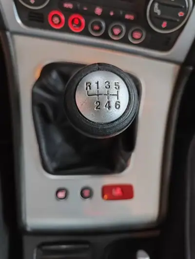 Alfa Romeo 159 Sportwagon 2008 - 7250 EUR, 221050 km - AUTO.MOTO.pt - 221050km - foto 30 de 37