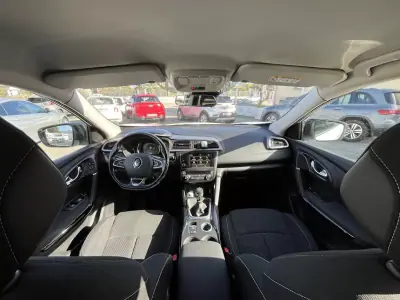 Renault Kadjar 2016 - 11950 EUR, 250000 km - AUTO.MOTO.pt - 250000km - foto 10 de 42