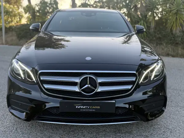 Mercedes-Benz E 220 2017 - 28999 EUR, 60000 km - AUTO.MOTO.pt - 60000km - foto 4 de 24
