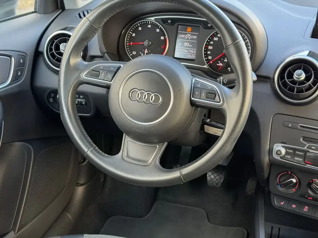 Audi A1 Sportback 2017 - 11900 EUR, 101200 km - 101200km - foto 10 de 20