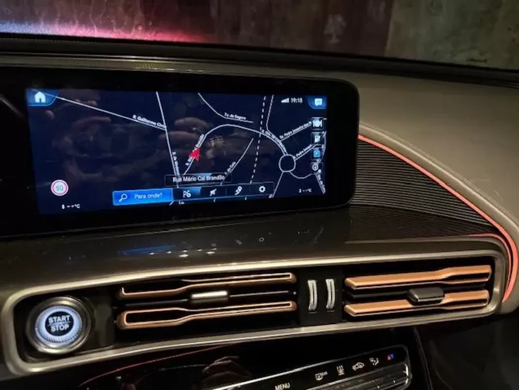 Mercedes-Benz EQC 2022 - 34750 EUR, 153419 km - AUTO.MOTO.pt - 153419km - foto 16 de 19