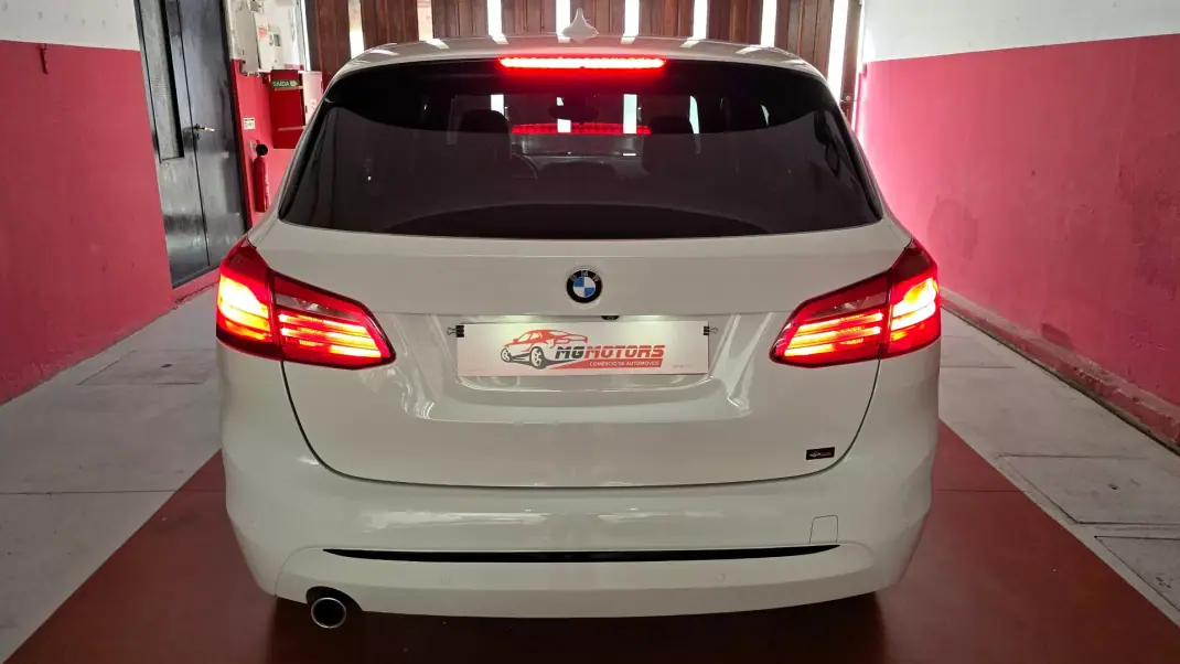 BMW 216 Active Tourer 2017 - 16990 EUR, 118407 km - AUTO.MOTO.pt - 118407km - foto 9 de 72