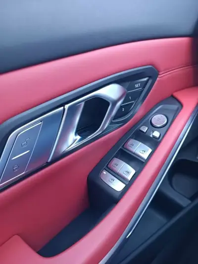 BMW M3 2023 - 114500 EUR, 11000 km - AUTO.MOTO.pt - 11000km - foto 16 de 30