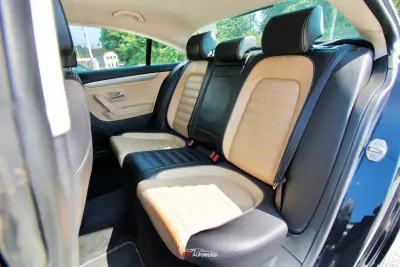 Volkswagen Passat CC 2012 - 16700 EUR, 140000 km - AUTO.MOTO.pt - 140000km - foto 16 de 40