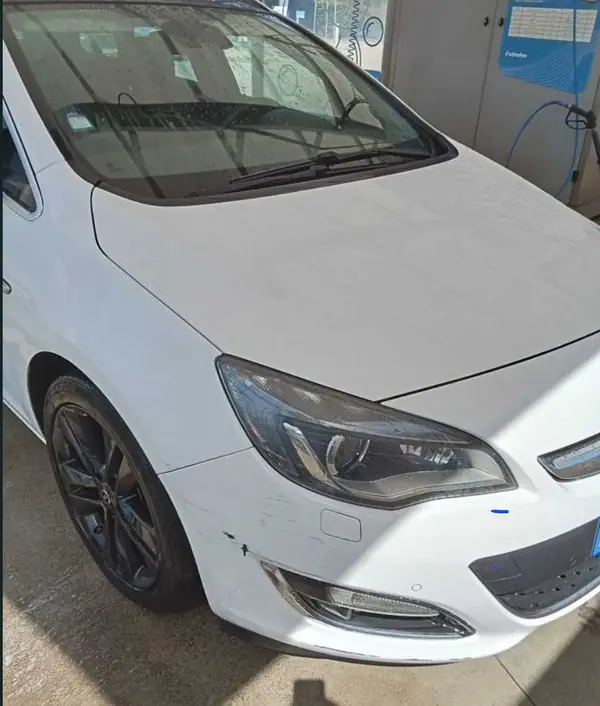 Opel Astra Sports Tourer 2016 - 6500 EUR, 114870 km - AUTO.MOTO.pt - 114870km - foto 3 de 12