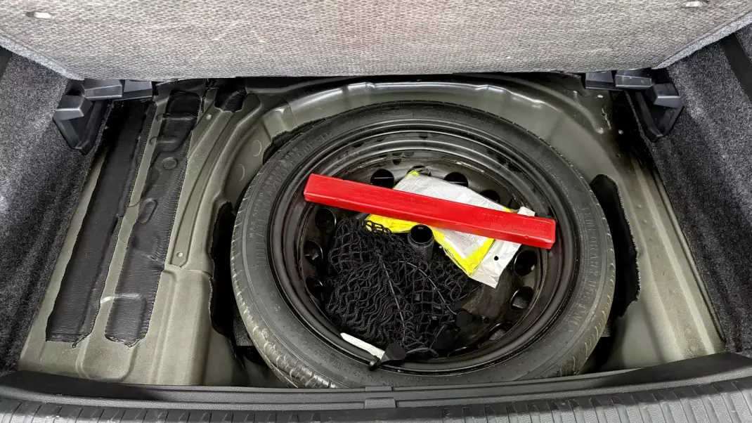 SEAT Arona 2023 - 16990 EUR, 30000 km - AUTO.MOTO.pt - 30000km - foto 42 de 42