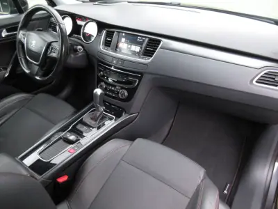 Peugeot 508 SW 2018 - 16990 EUR, 162000 km - AUTO.MOTO.pt - 162000km - foto 36 de 62