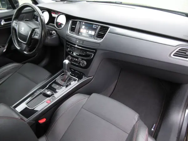 Peugeot 508 SW 2018 - 16990 EUR, 162000 km - AUTO.MOTO.pt - 162000km - foto 36 de 62