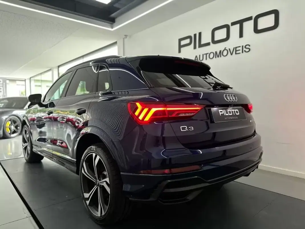 Audi Q3 Sportback 2022 - 29990 EUR, 135295 km - AUTO.MOTO.pt - 135295km - foto 6 de 34