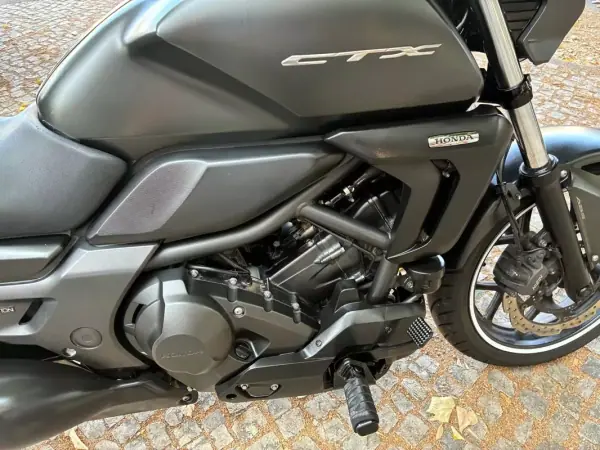 Honda CTX 1300 2015 - 3650 EUR, 53950 km - AUTO.MOTO.pt - 53950km - foto 8 de 16