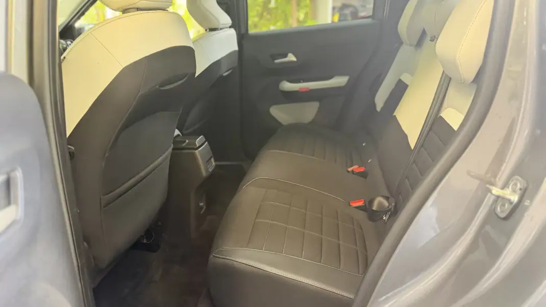 Citroën e-C3 2025 - 21500 EUR, 7783 km - AUTO.MOTO.pt - 7783km - foto 12 de 30