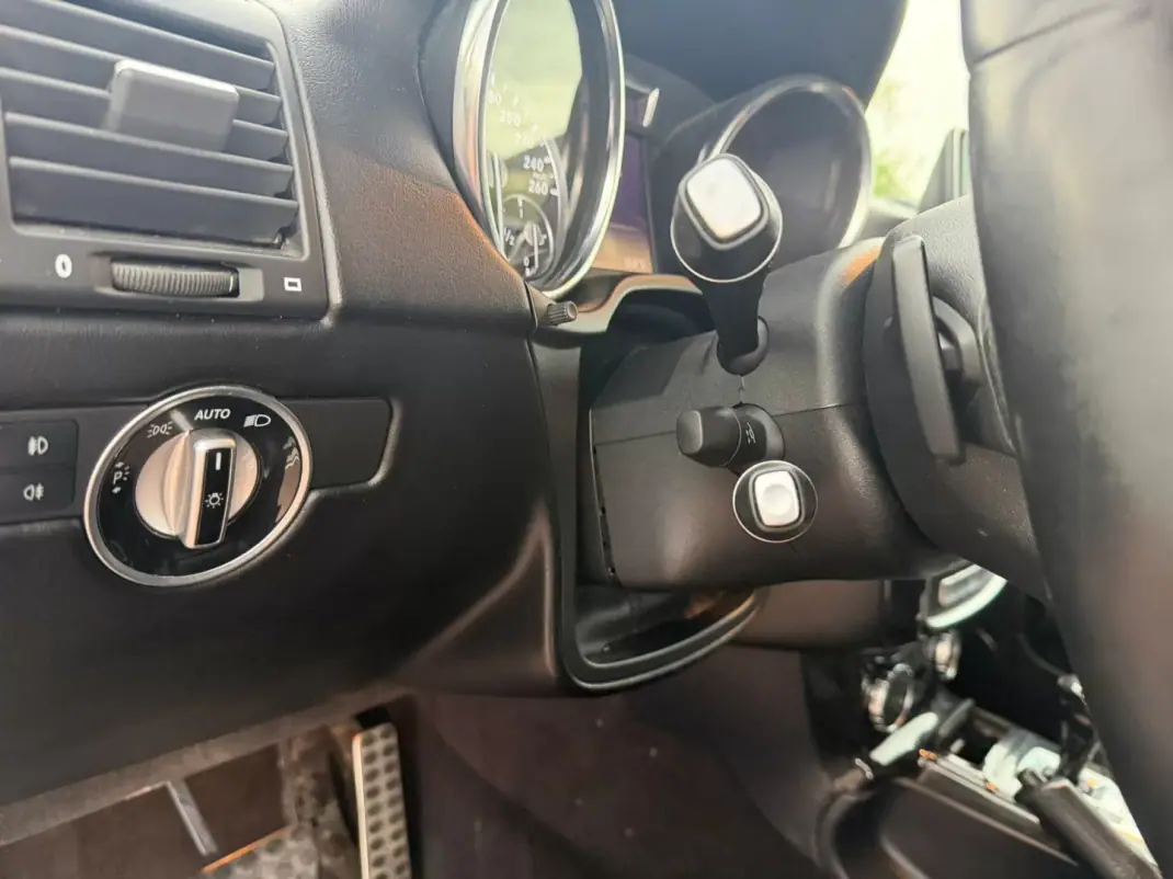 Mercedes-Benz G 350 2014 - 79900 EUR, 135000 km - 135000km - foto 14 de 15