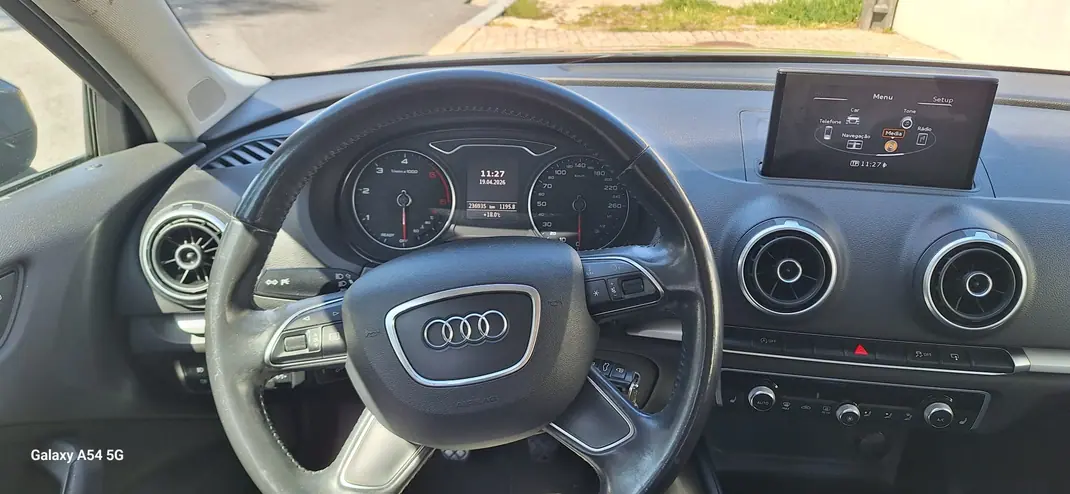 Audi A3 Sportback 2016 - 10350 EUR, 238000 km - AUTO.MOTO.pt - 238000km - foto 2 de 12