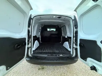 Renault KANGOO 1.5DCI 3L C/IVA 2019 - 8456 EUR, 175000 km - AUTO.MOTO.pt - 175000km - foto 13 de 23
