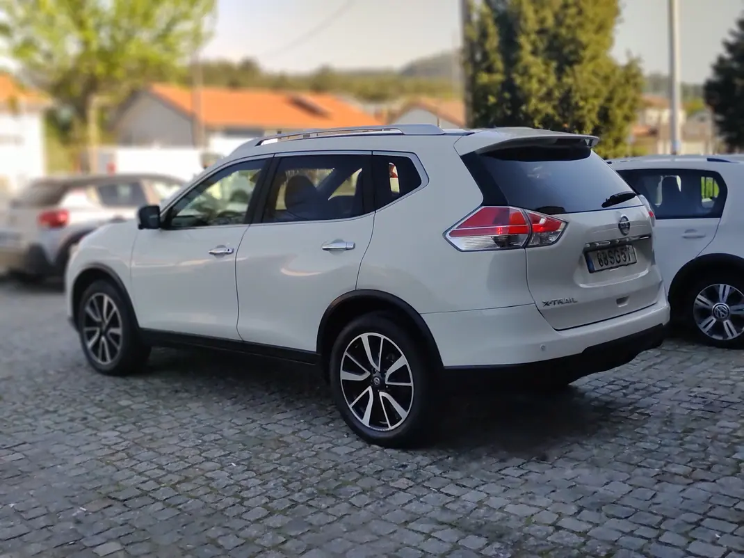 Nissan X-Trail 2016 - 13900 EUR, 207000 km - AUTO.MOTO.pt - 207000km - foto 6 de 15