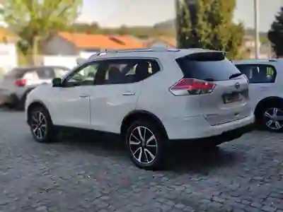Nissan X-Trail 2016 - 13900 EUR, 207000 km - AUTO.MOTO.pt - 207000km - foto 6 de 15