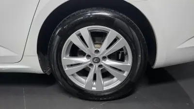 Renault Talisman 2016 - 14990 EUR, 107000 km - AUTO.MOTO.pt - 107000km - foto 42 de 43