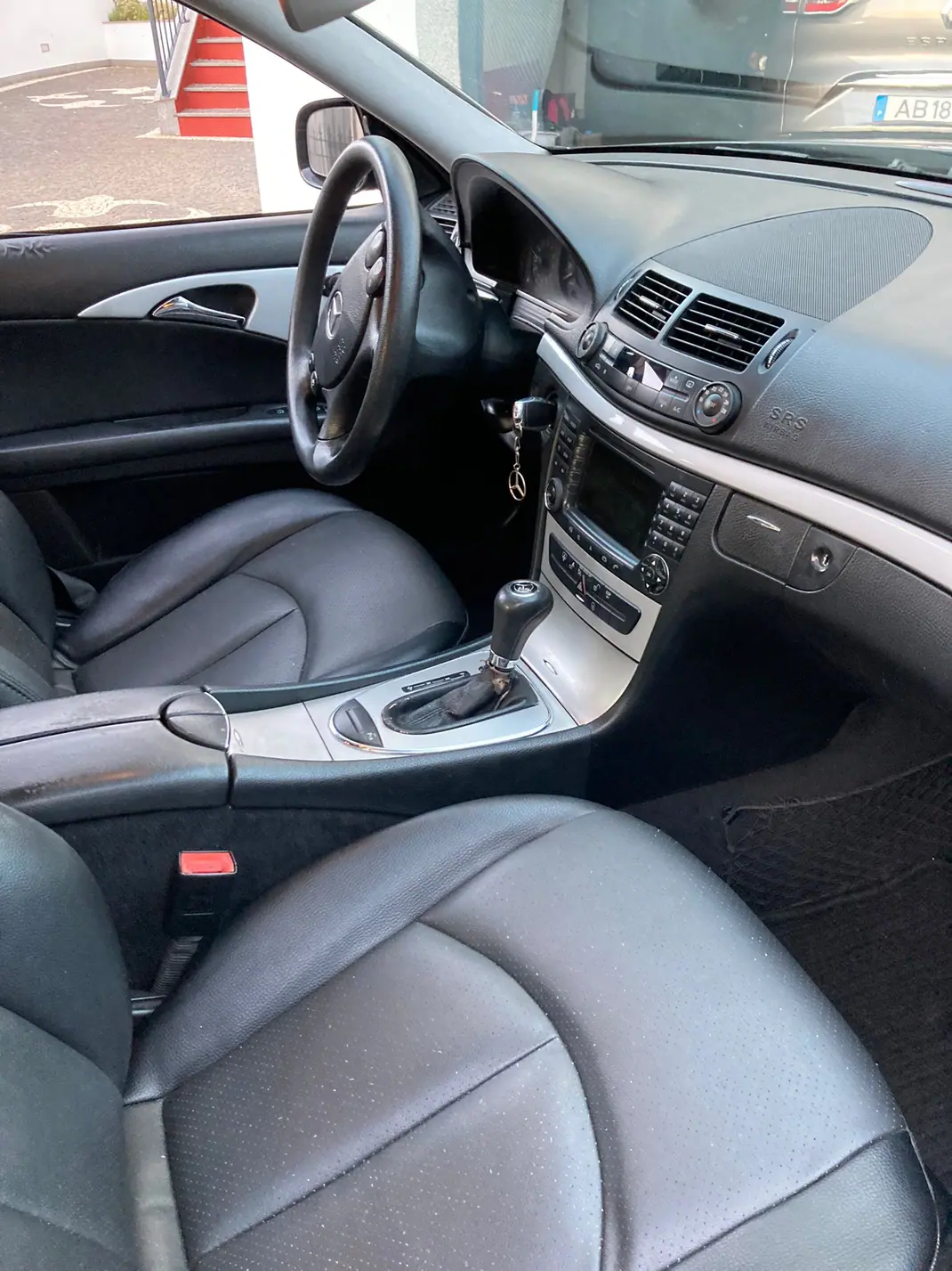 Mercedes-Benz E 220 2007 - 8950 EUR, 12000 km - AUTO.MOTO.pt - 12000km - foto 8 de 14