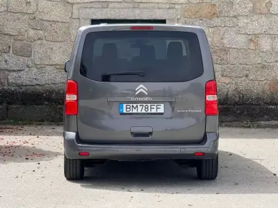 Citroën Spacetourer 2018 - 20999 EUR, 173000 km - AUTO.MOTO.pt - 173000km - foto 15 de 21