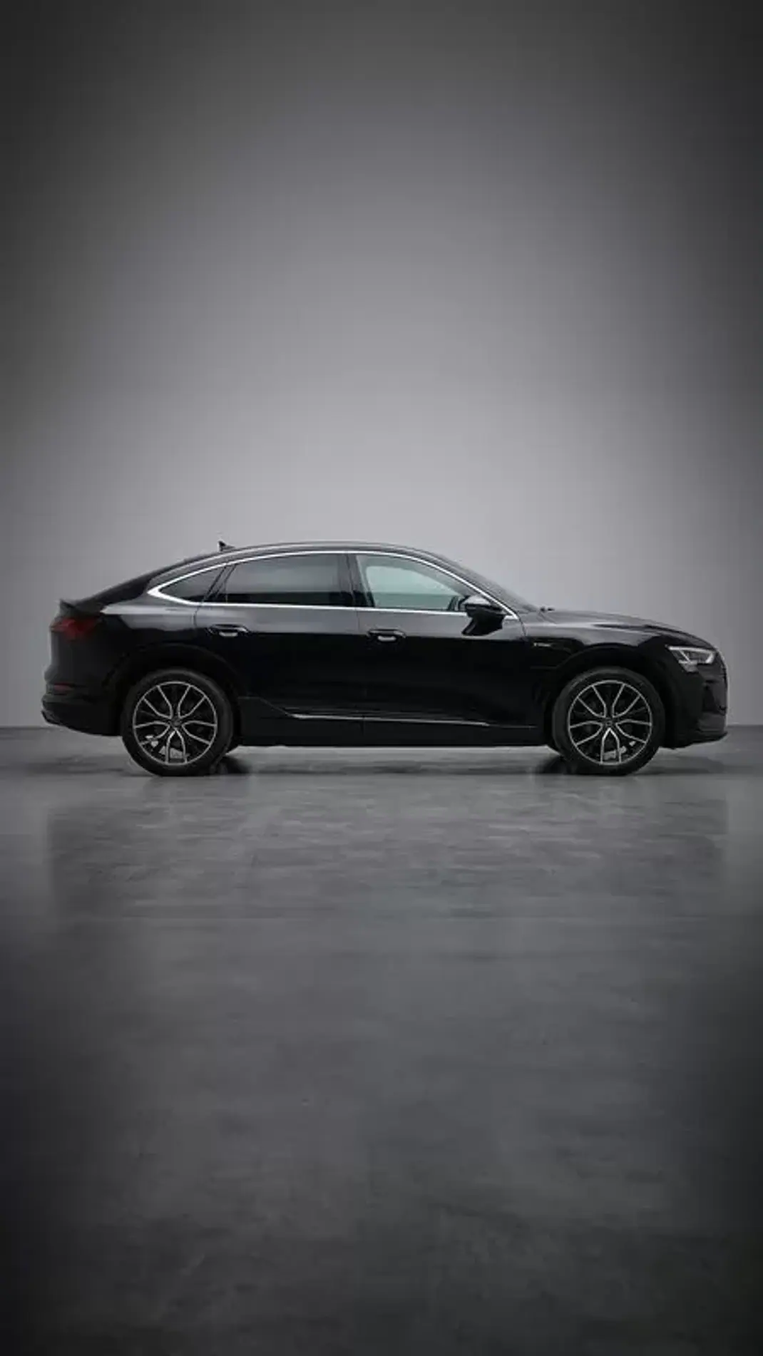 Audi e-tron 2022 - 38500 EUR, 49000 km - AUTO.MOTO.pt - 49000km - foto 8 de 15