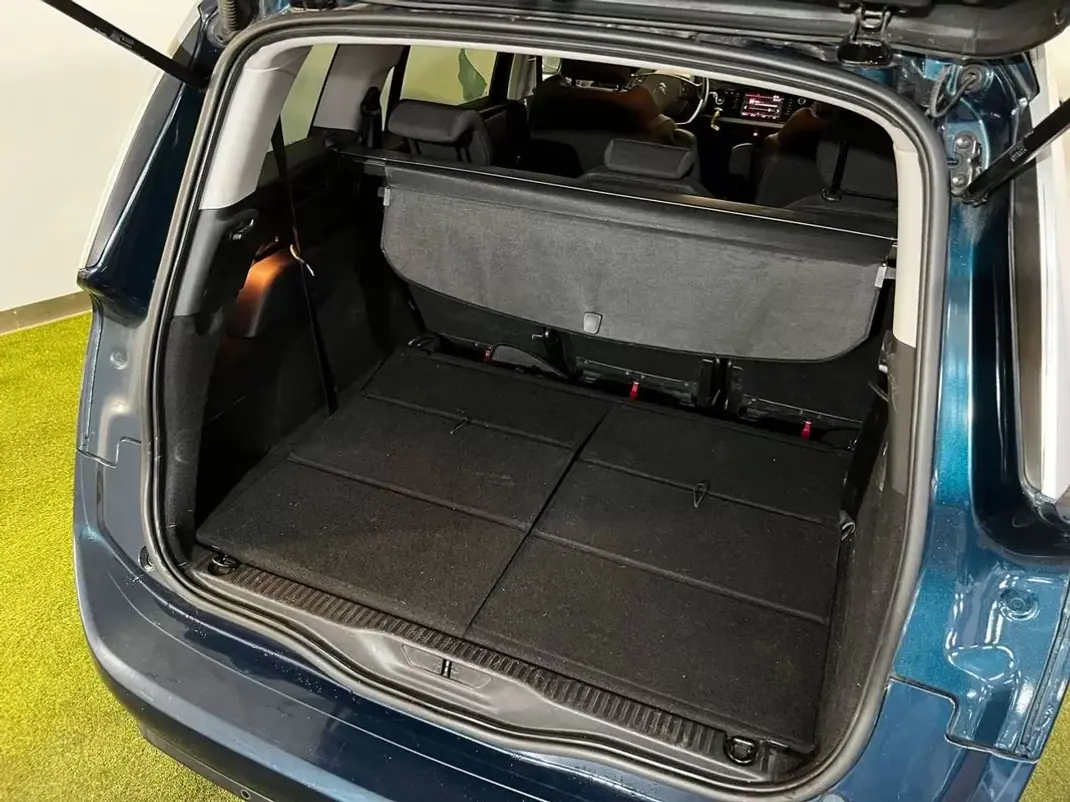 Citroën Grand C4 Spacetourer 2020 - 15900 EUR, 152000 km - AUTO.MOTO.pt - 152000km - foto 26 de 27