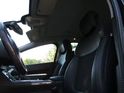 Peugeot 3008 2016 - 13990 EUR, 143000 km - AUTO.MOTO.pt - 143000km - foto 25 de 53
