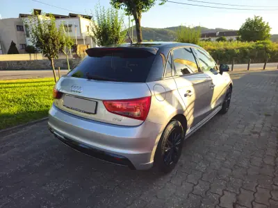 Audi A1 Sportback 2014 - 9850 EUR, 162000 km - AUTO.MOTO.pt - 162000km - foto 4 de 11