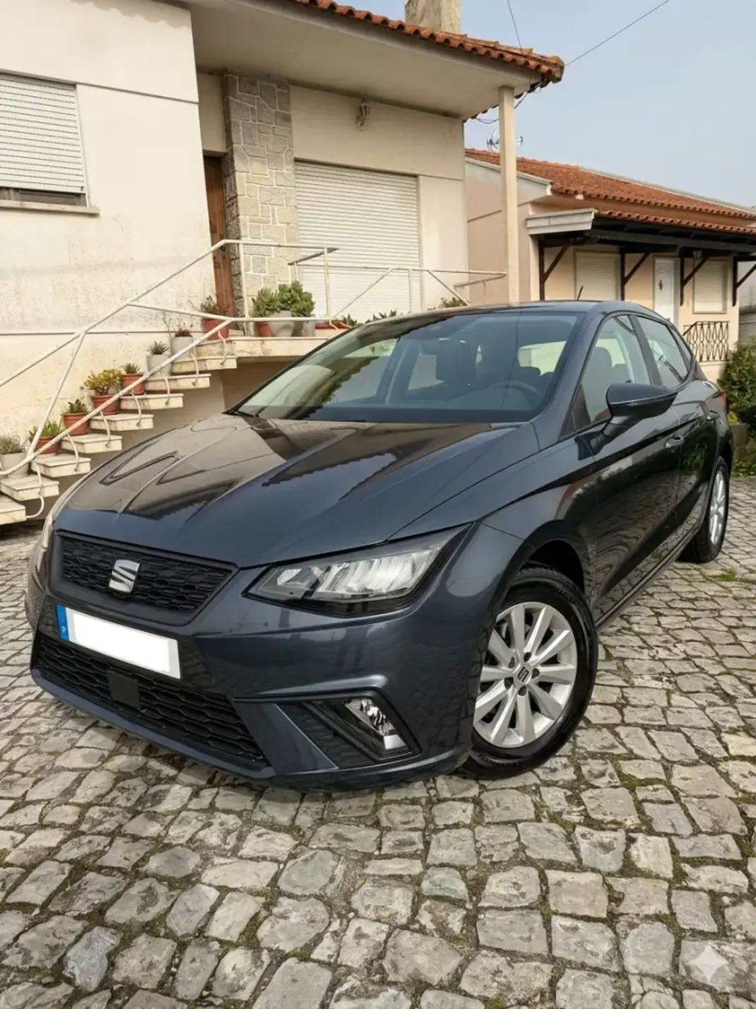 SEAT Ibiza 2024 - 18500 EUR, 16000 km - AUTO.MOTO.pt - 16000km - foto 1 de 15