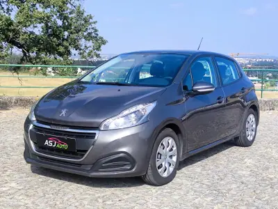 Peugeot 208 2019 - 213927km