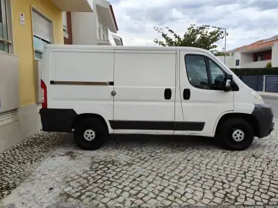 Peugeot BOXER 2.2 HDI FIBRADA L2H2 PREMIUM 2012 - 7990 EUR, 271750 km - AUTO.MOTO.pt - 271750km - foto 8 de 14