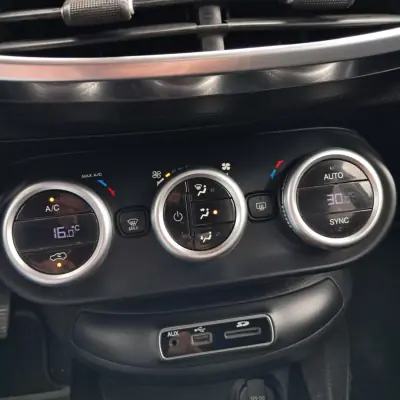 Fiat 500X 2015 - 11250 EUR, 149000 km - AUTO.MOTO.pt - 149000km - foto 18 de 21