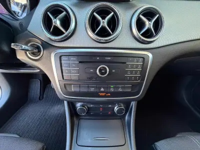 Mercedes-Benz CLA 200 2016 - 21490 EUR, 115000 km - 115000km - foto 20 de 35