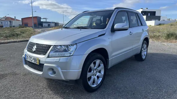 Suzuki Grand Vitara 2009 - 9900 EUR, 121000 km - AUTO.MOTO.pt - 121000km - foto 15 de 18